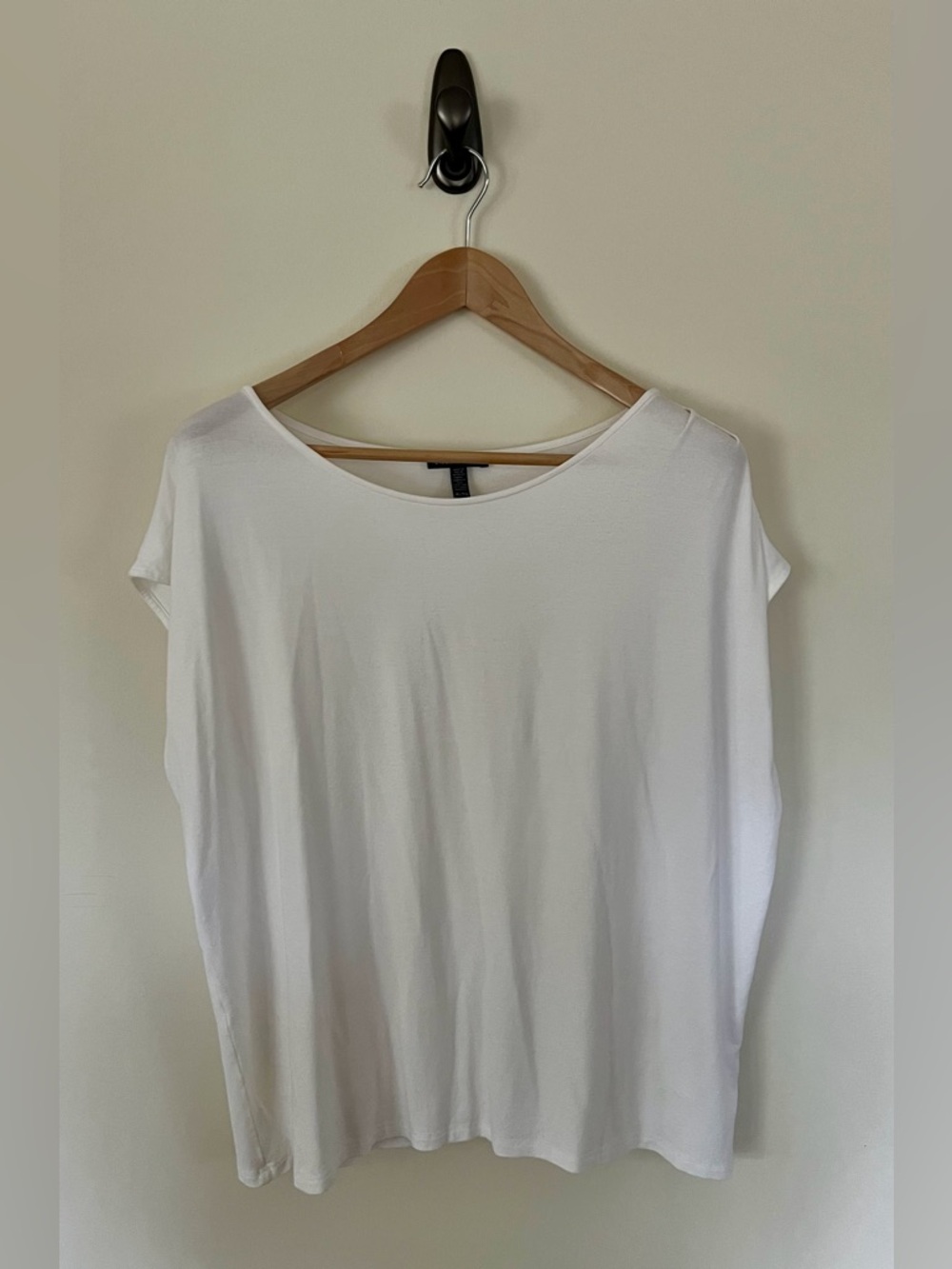Eileen Fisher White Short Sleeve Tee